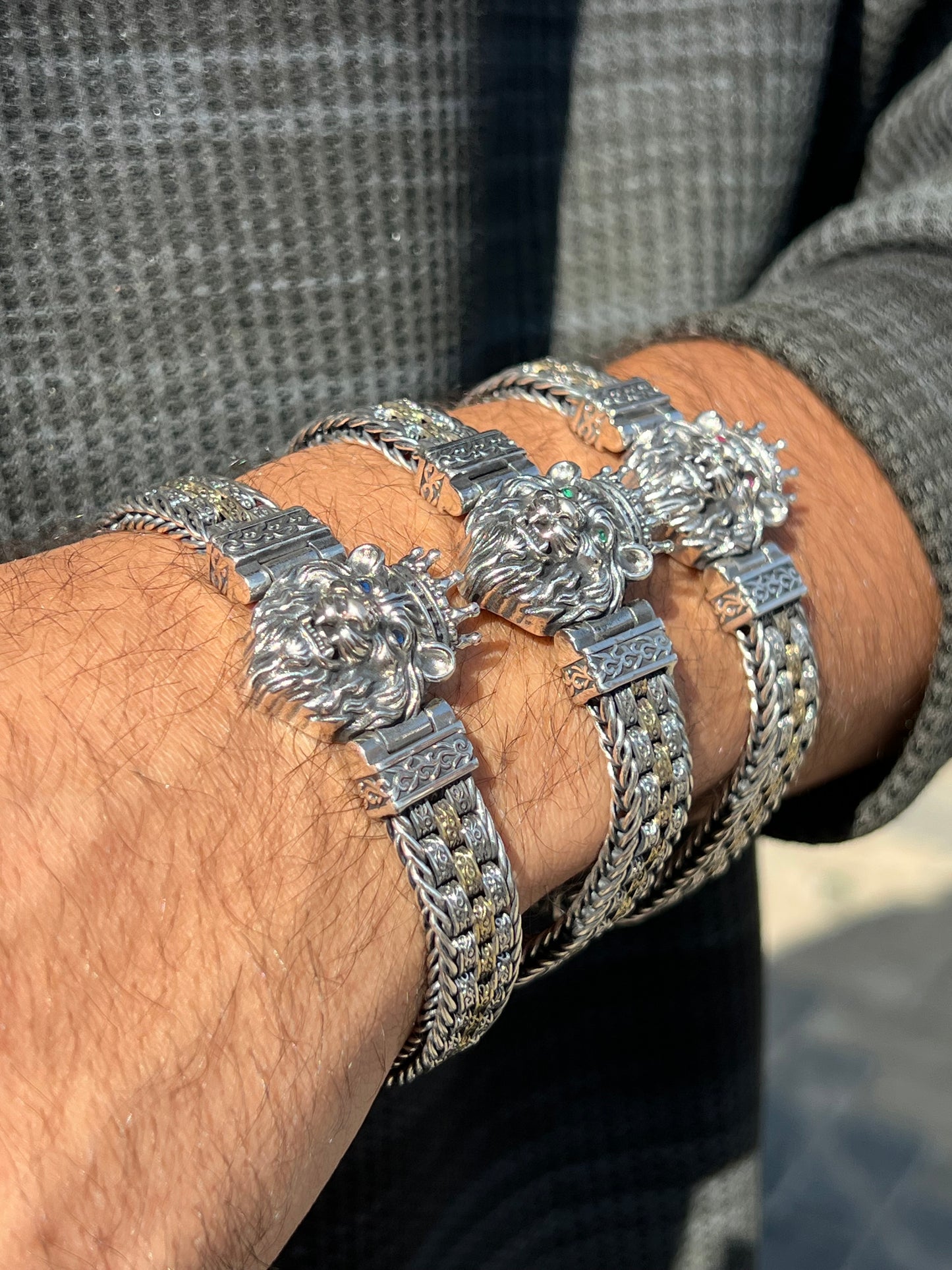 Emerald eyes King lion head bracelet for men 925s