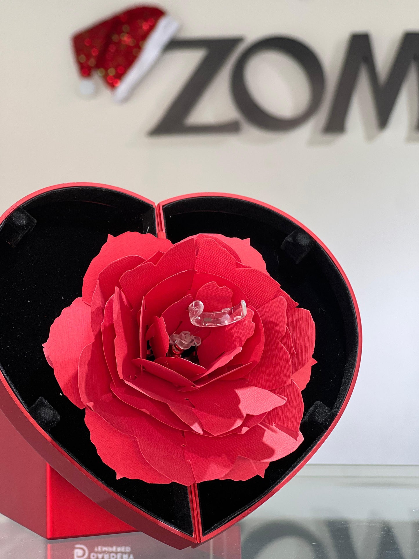 Heart Flower Gift Box 🌹