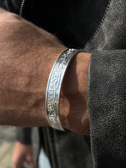 BTC Pure 999 Fine Silver - 1 Ounce - "فَرِحِينَ بِمَا آتَاهُمُ اللَّهُ مِنْ فَضْلِهِ" Bangle