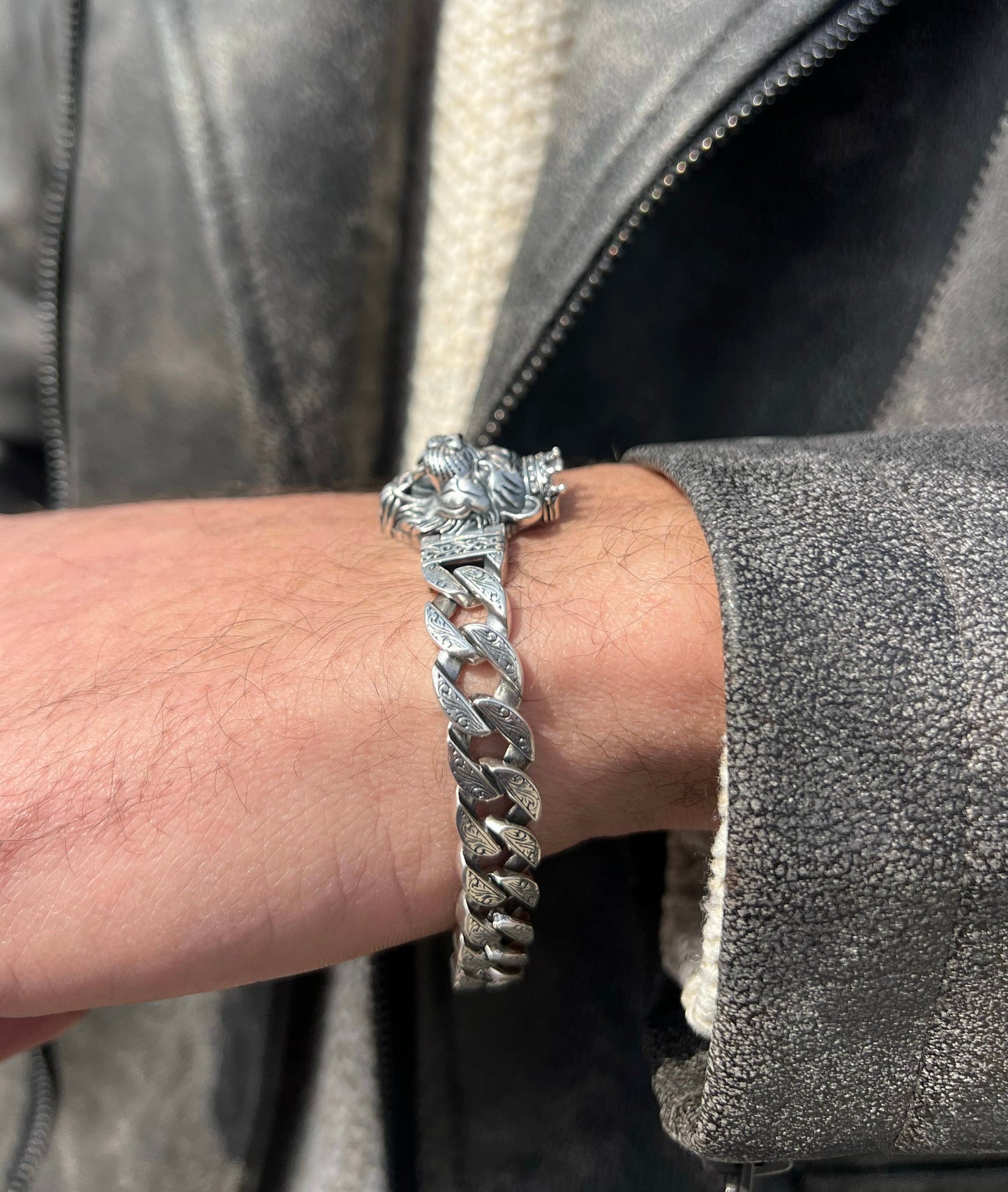 Alpha King Tiger head bracelet for men 925s