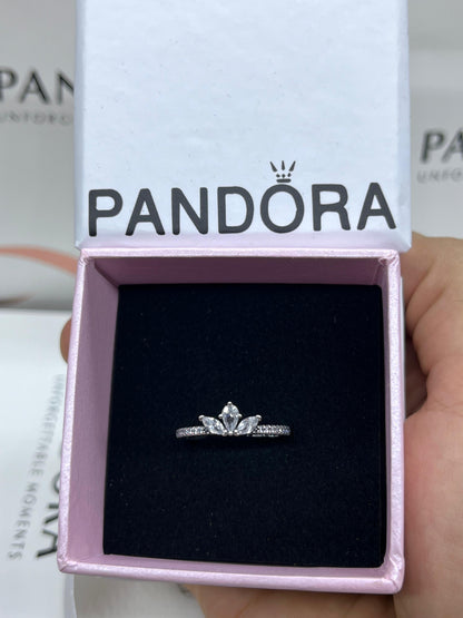 Sparkling Herbarium Cluster Ring