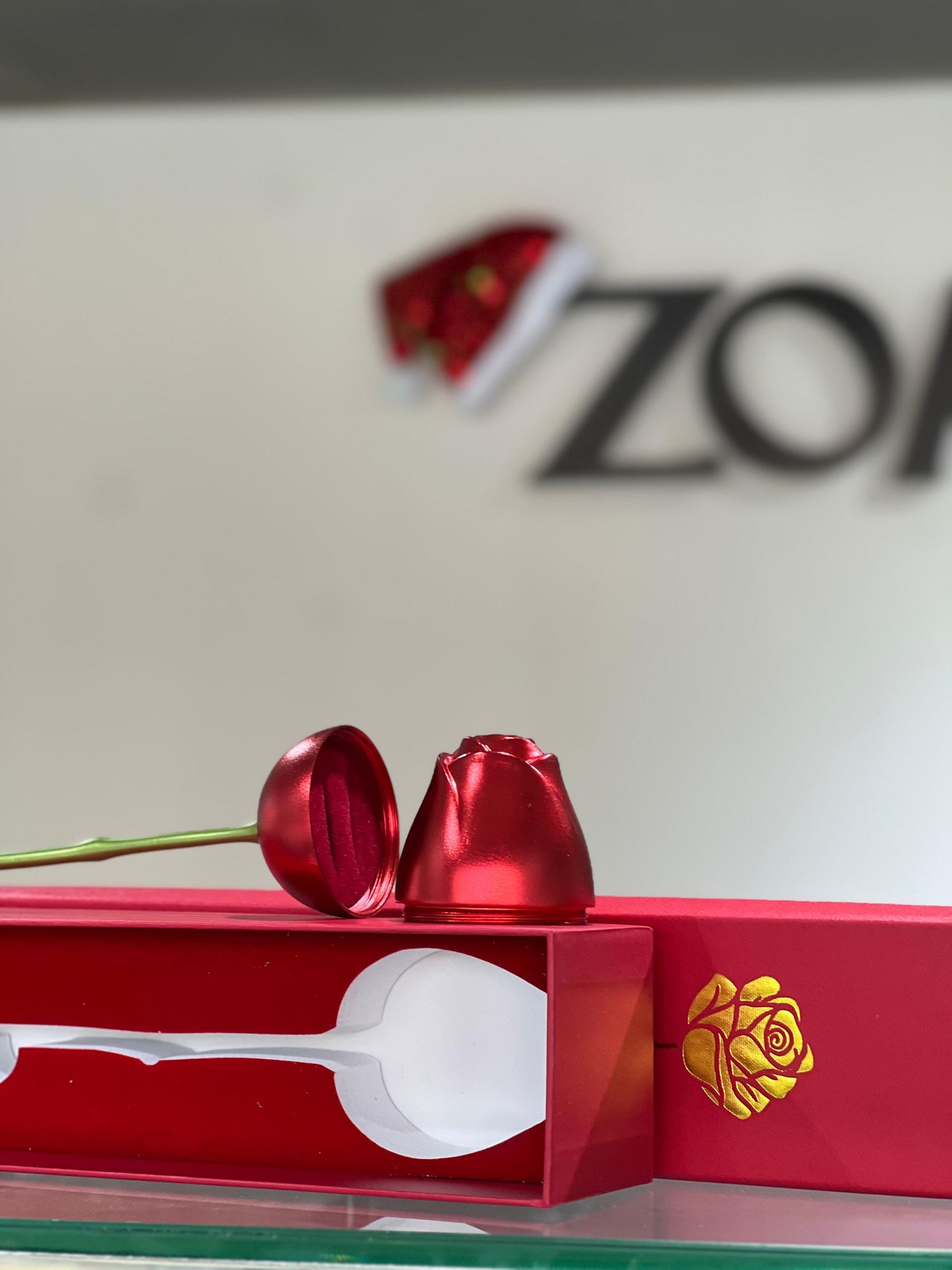 Fancy Metal Flower Gift box🌹