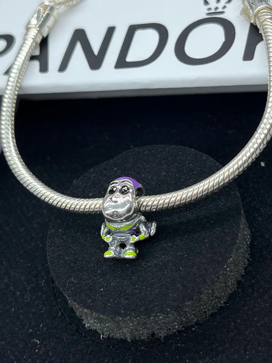 Disney x Pixar Buzz lightyear⭐️