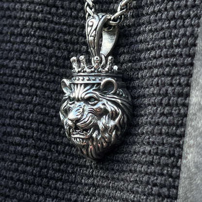 Heavy Crowned Beast Lion Pendant – S925 Silver-4cm